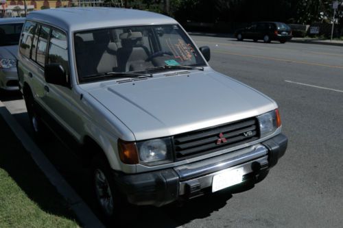 1994 mitsubishi montero ls sport utility 4-door 3.0l