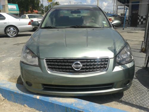 2005 nissan altima s sedan 4-door 2.5l