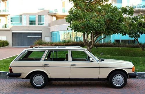 1985 mercedes 300td turbo diesel wagon only 157 k miles great condition ca car