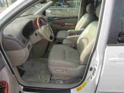 2008 Toyota Sienna AWD Limited 7 passenger 5 door van, US $23,990.00, image 15