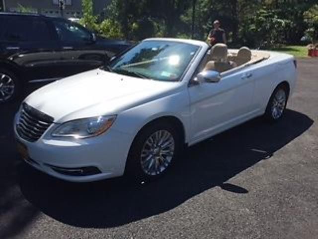 Chrysler: 200 series limited