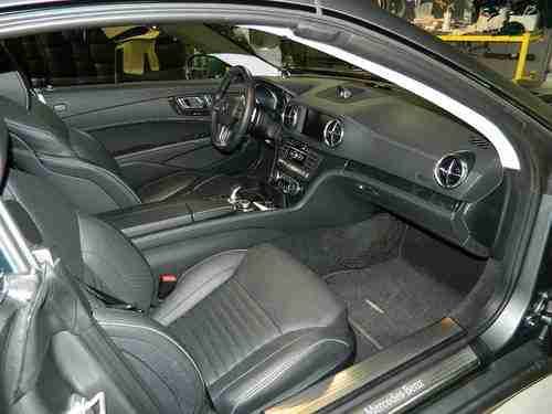 Matte Grey / Bang & Olufsen Sound / Distronic / Magic Sky / AMG Sport Wheels, US $115,000.00, image 8