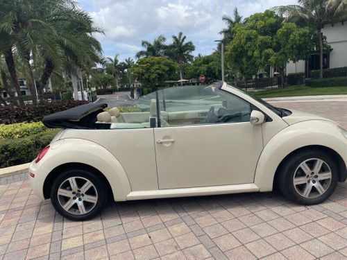 Volkswagen New Beetle Convertible