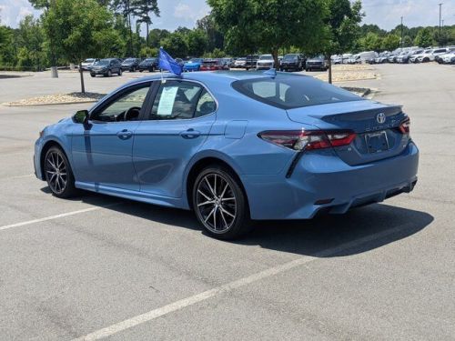 2023 toyota camry se