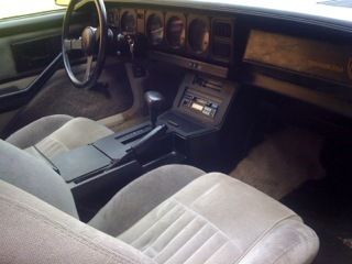 1984 pontiac firebird trans am coupe 2-door 5.0l ho