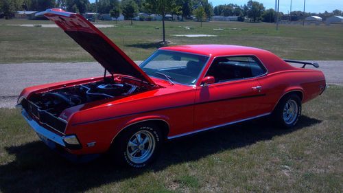 1969 mercury cougar (show condition)