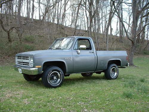 1986 chevy 4x4 swb 305 automatic air cond.