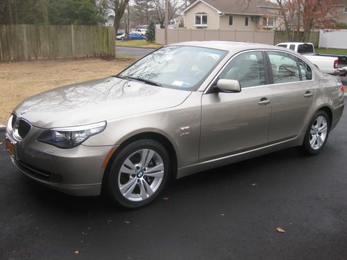 Bmw 5-series 528i xdrive awd navigation sedan mint