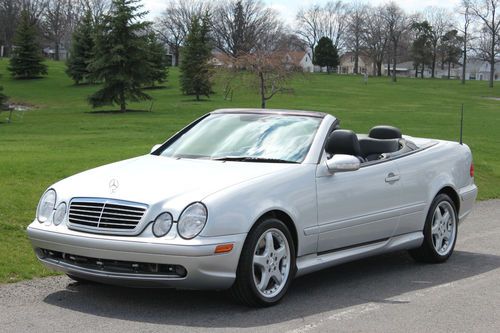 2002 mercedes-benz clk55 amg base convertible 2-door 5.5l