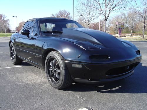 1992 mazda miata with ford v8 408w stroker motor and t5z 5-speed transmission