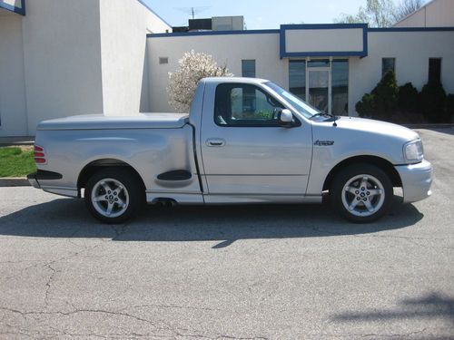 2000 ford f150 svt lightning low miles serviced ready
