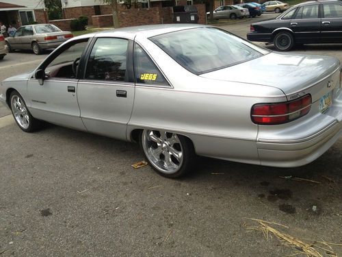 1991 chevrolet caprice classic sedan 4-door 5.0l