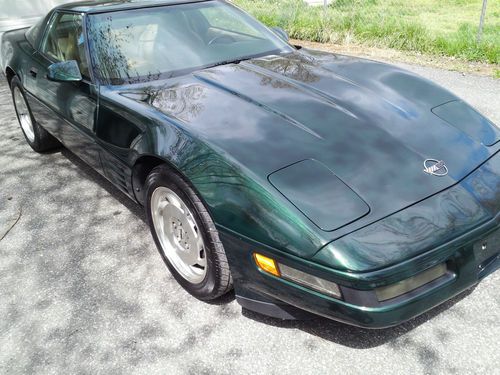 1994 chevrolet corvette base hatchback 2-door 5.7l - no reserve