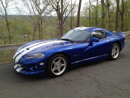 1997 dodge viper gts blue/white!