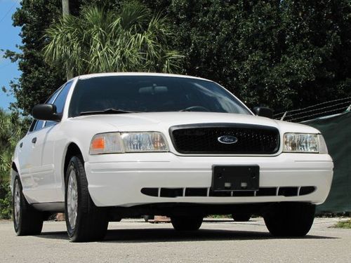 2004 ford crown victoria police interceptor p71 nice car low miles 33k