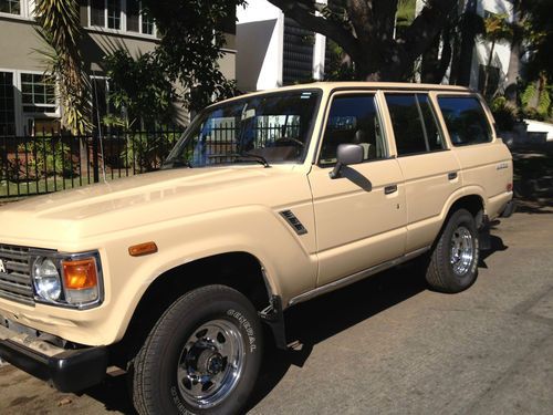 1983 toyota land cruiser fj60 80k original miles- tan in color