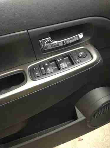 JEEP: 2012 LIBERTY JET LIMITED 4WD ONLY 8,700K MILES LOADED!!!, US $24,500.00, image 10