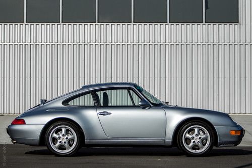 1995 porsche 993 carrera 4 coupe / 6spd / awd / polar silver + black