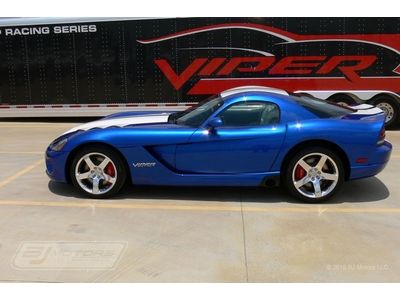 2010 gts blue and white coupe only 500 miles