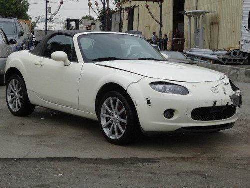 2008 mazda mx-5 miata damaged salvage fixer low miles runs! economical wont last