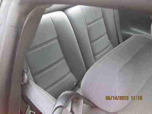 2003 Ford Mustang Base Coupe 2-Door 3.8L, image 4