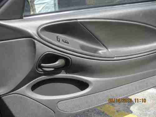 2003 Ford Mustang Base Coupe 2-Door 3.8L, image 7