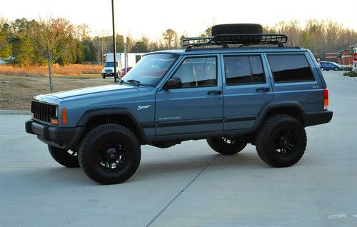 Jeep cherokee 4 x 4 sport 4 door 1998