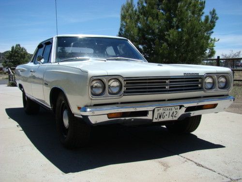 1969 plymouth satellite 4 door sedan