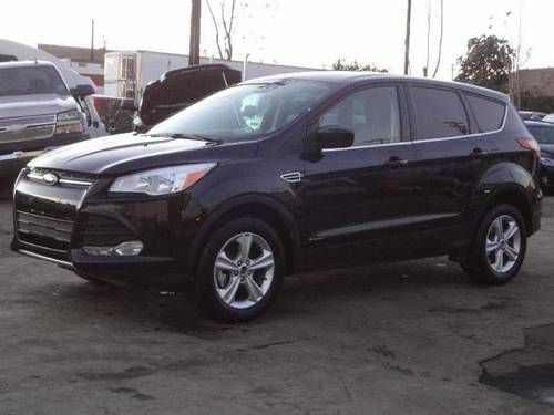 2013 ford escape se damaged salvaged only 2k miles runs!! economical like new!!!