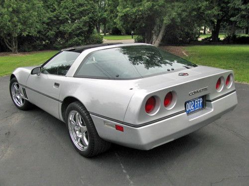 1984 Chevrolet Corvette Silver/Gray Excellent Condition, image 4