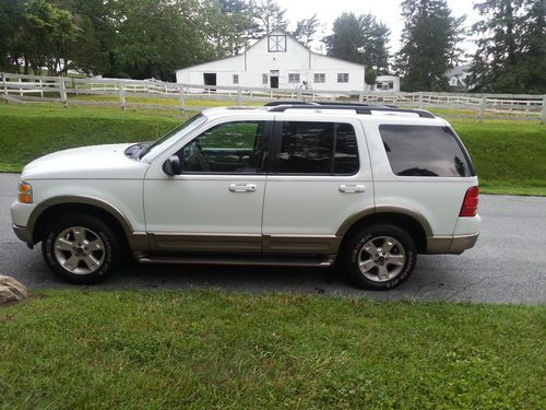 2003 Ford Explorer Eddie Bauer Sport Utility 4-Door 4.6L CLEAN, NO RESERVE, image 3