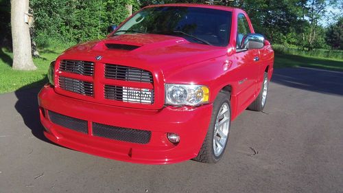 2004 dodge srt 10