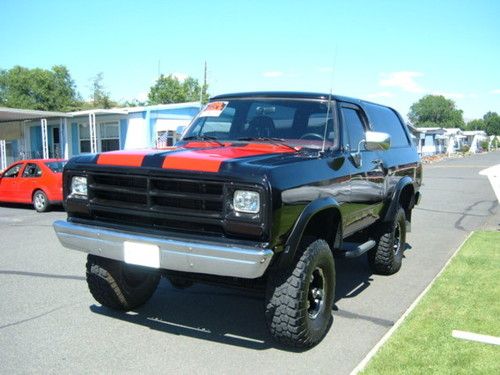 Dodge ramcharger