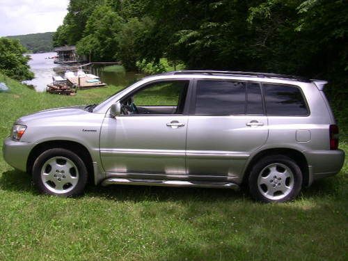 2005 toyota highlander limited 3rd row seating leather sunroof no reserve