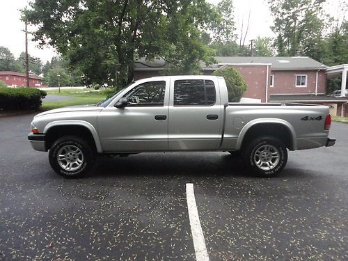 2004 dodge dakota sport crew cab pickup 4-door 4.7l silver 4x4 with leather