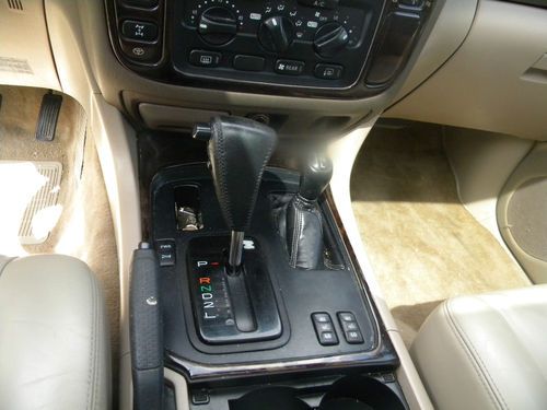 2001 Toyota Landcruiser Low Miles Only 104k No Reserve !!!!!, image 4