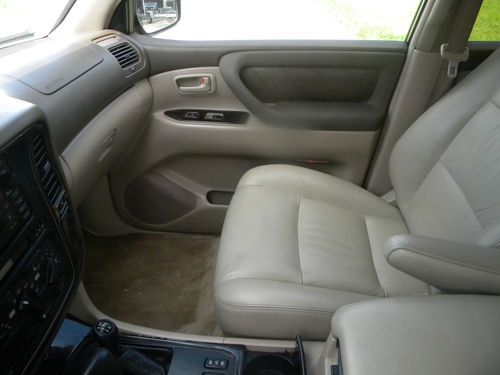 2001 Toyota Landcruiser Low Miles Only 104k No Reserve !!!!!, image 8