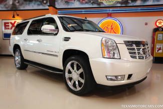 2007 escalade esv moon dvd 22's 6.2lv8 we finance 60 months 1.99% w.a.c