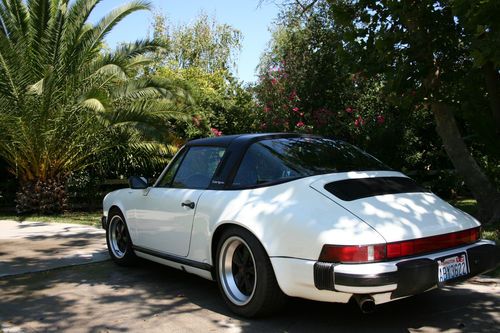 1988 porsche 911 carrera targa 2-door 3.2l