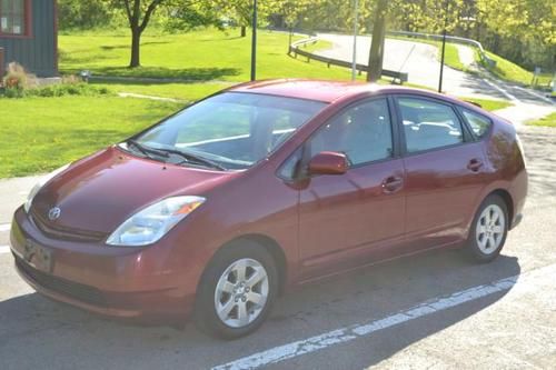 2005 toyota prius low miles **only 3 day sale** very good safe car
