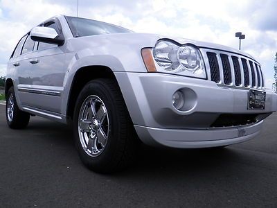 Rwd 5.7 hemi v-8 silver leather navigation moonroof chrome wheels class iii tow