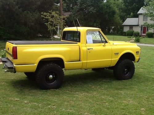 1972 chevrolet c-20 c20 4x4 lifted restored stepside bed