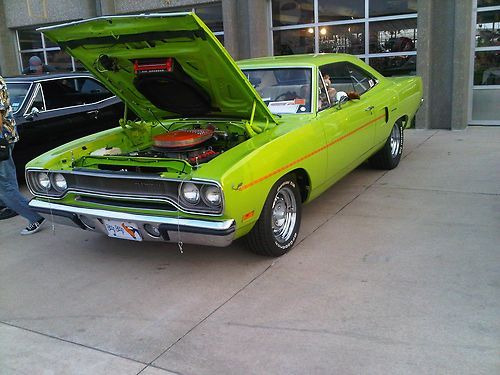 1970 plymouth roadrunner outstanding lime-lite show &amp; go car!