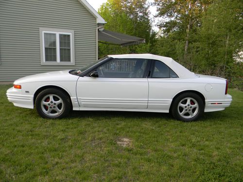 1995 oldsmobile cutlass supreme base convertible 2-door 3.4l