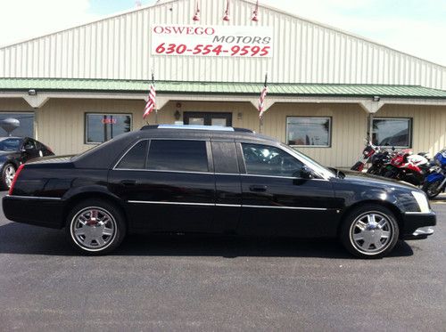 2007 cadillac dts krystal koach ***only 5k miles***