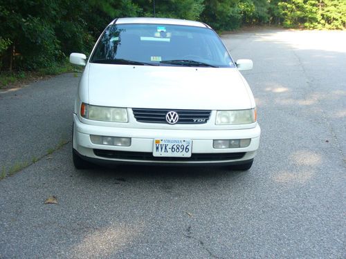 1996 volkswagen passat tdi sedan 4-door 1.9l