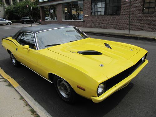 1970 plymouth cuda 440 6 pack banana yellow pistol grip!