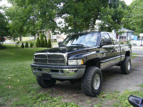 1998 dodge ram 2500 quad cab short bed, 5.9l turbo diesel, 12 valve