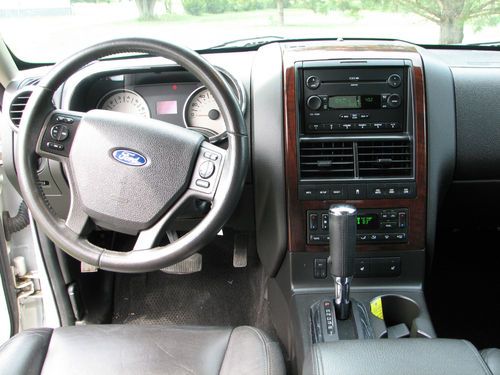2007 Ford Explorer Limited Sport Utility 4-Door 4.6L, image 8