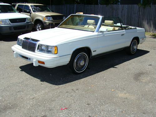 1986 chrysler lebaron base convertible 2-door 2.2l